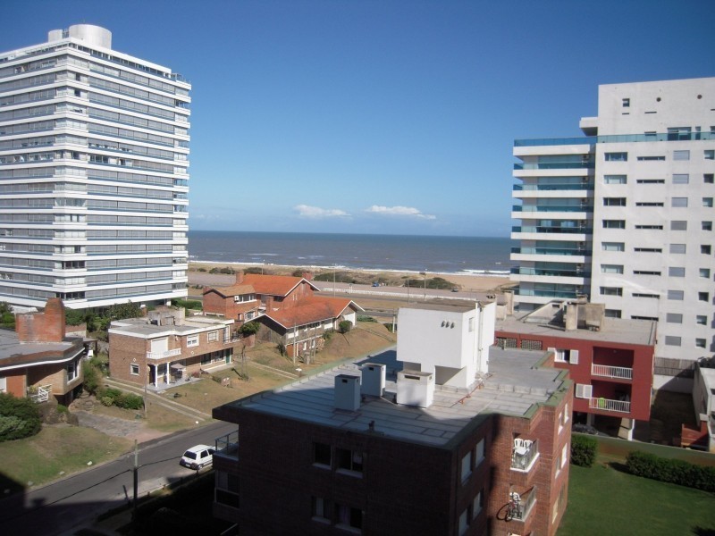 Precioso departamento a 100 mts de la playa Brava